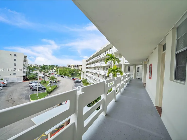 3030 Marcos Dr #T409 — Photo 29