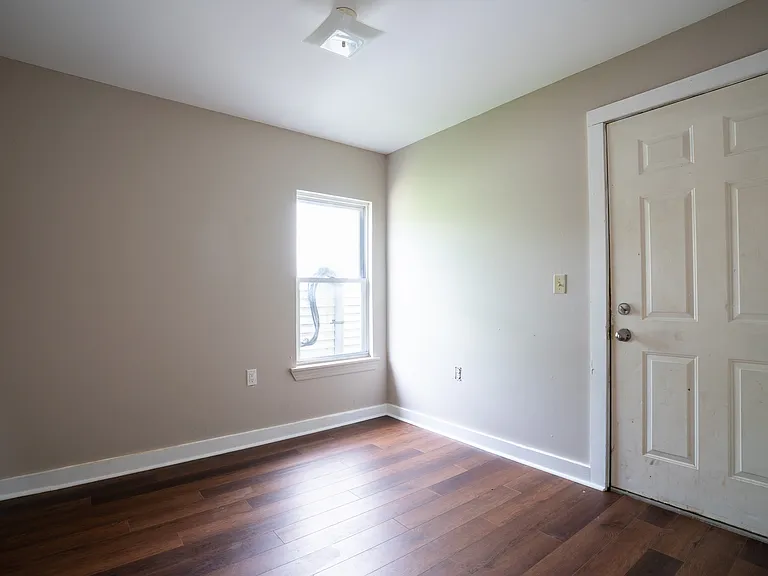 4 Lebanon Ct #C — Photo 12