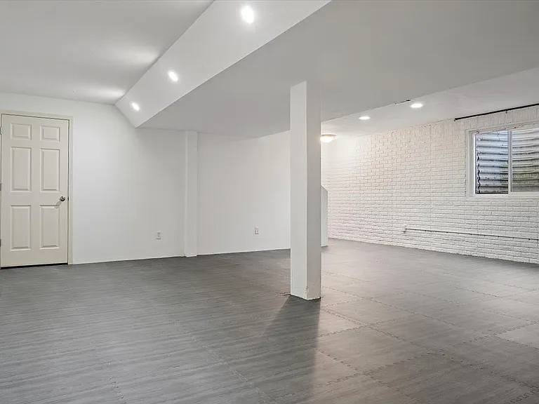 1200 Heron Dr — Photo 29