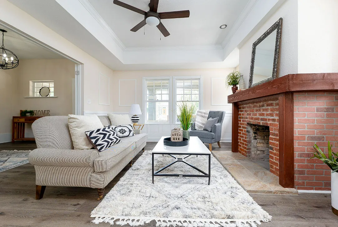 3 bed, 2200 sqft, $2,950 — Photo 3