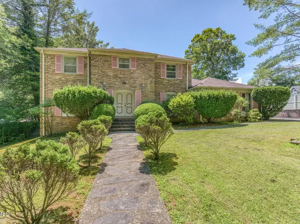 1821 Woodhaven Dr, Elizabethton, TN 37643