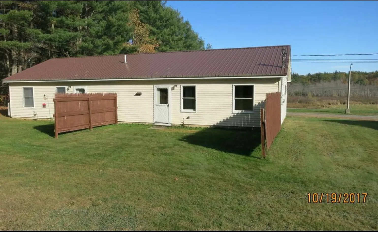 14 Spring Rd — Photo 2
