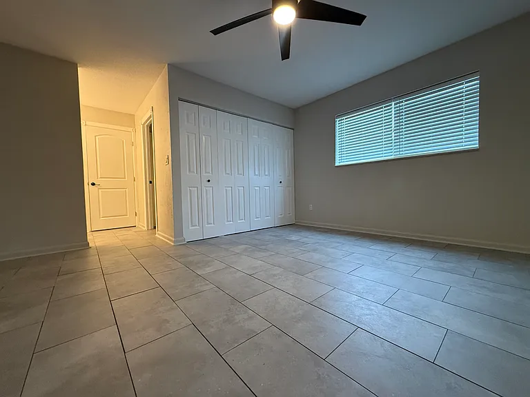 84 Lake Fairgreen Cir — Photo 20