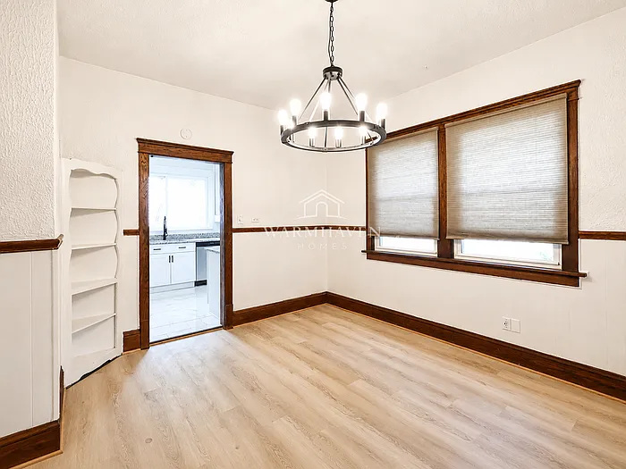 1826 Hillside Ter — Photo 3