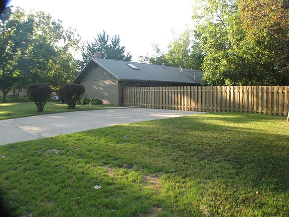 Driveway 4 large
6 small!