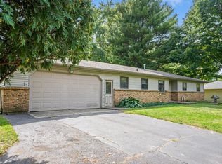 4832 Woodside Dr, Buchanan, MI 49107