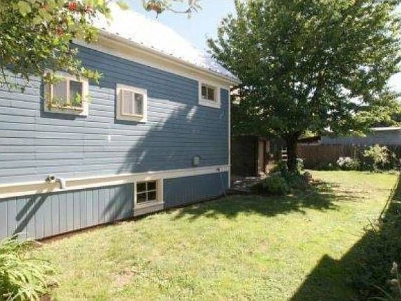 side yard