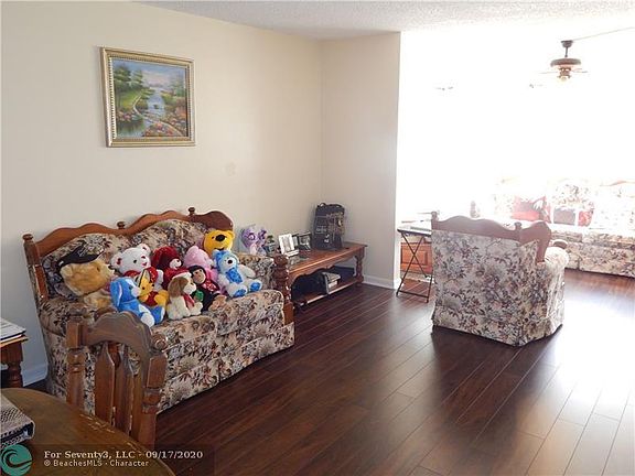 3rd image of 9561 Sunrise Lakes Blvd APT 201