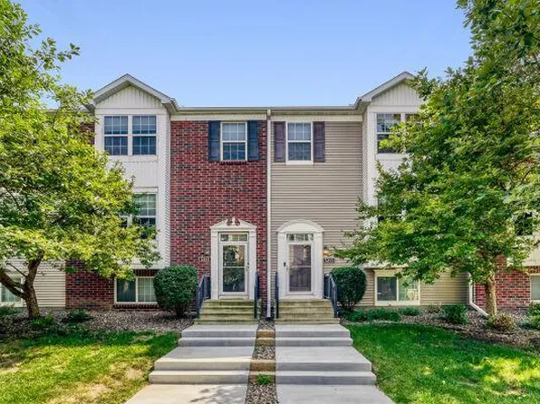5213 Scott Trl, Robbinsdale, MN 55422