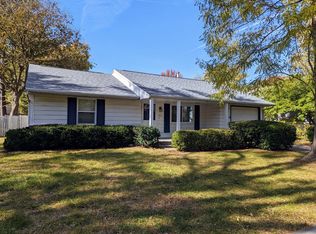 803 Dogwood Dr, Champaign, IL 61821