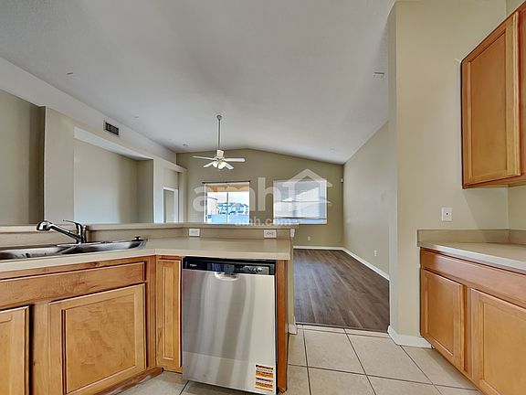 3rd image of 8807 Sandy Plains Dr