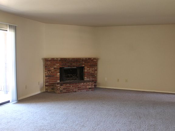 5th image of 4401 Alexis Dr Unit 437
