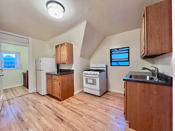 5th image of 4615 Avenue H Floor 1
