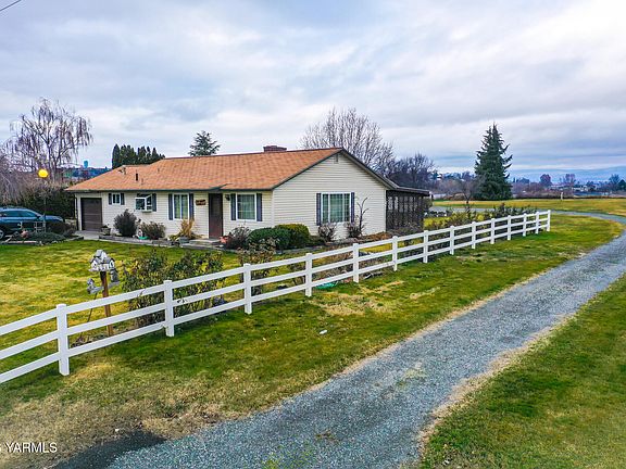 2nd image of 714 S Hill Rd