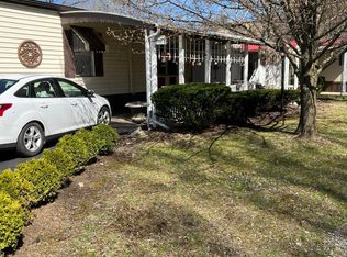 215 Cherrywood Dr, Altoona, PA