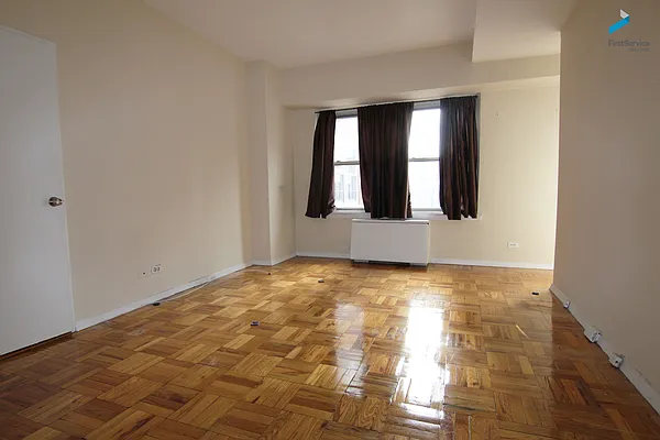 Rented by FirstService Realty (legacy) | media 28