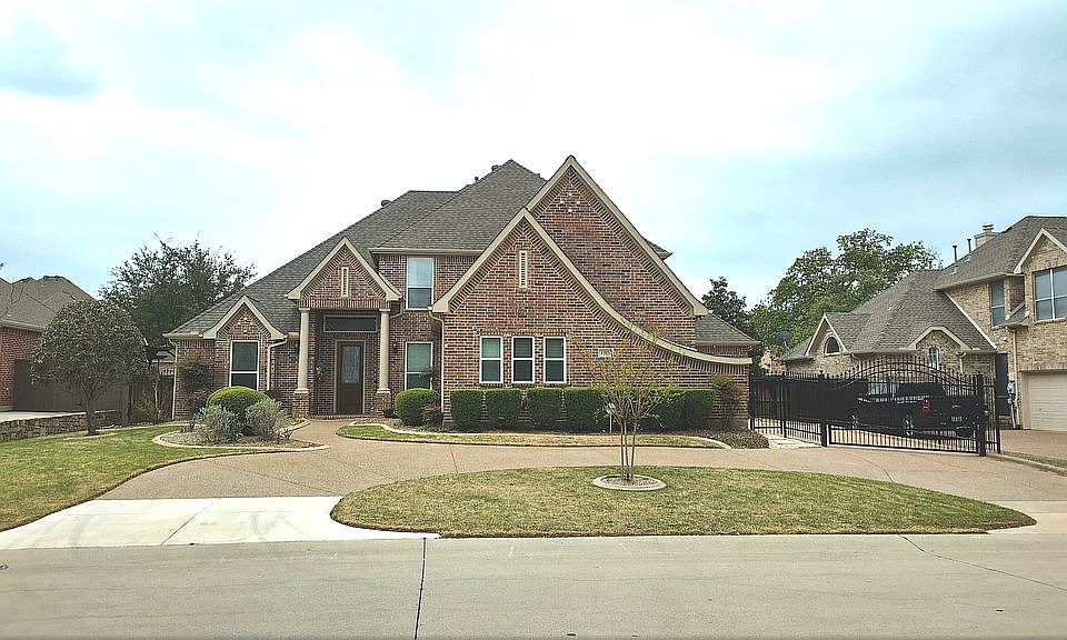 1st image of 1321 Montgomery Ln