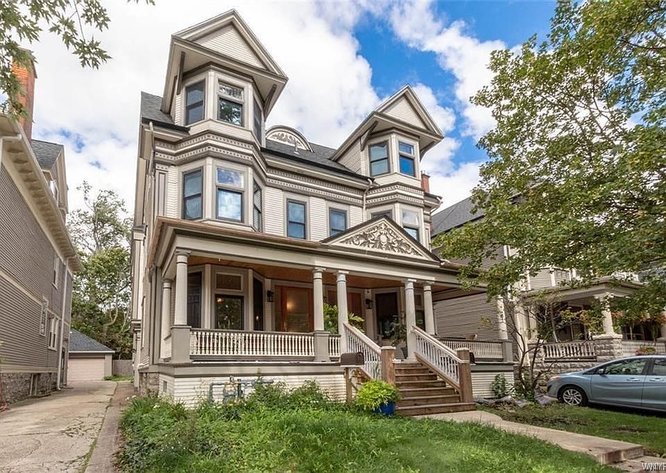 1st image of 754 Auburn Ave