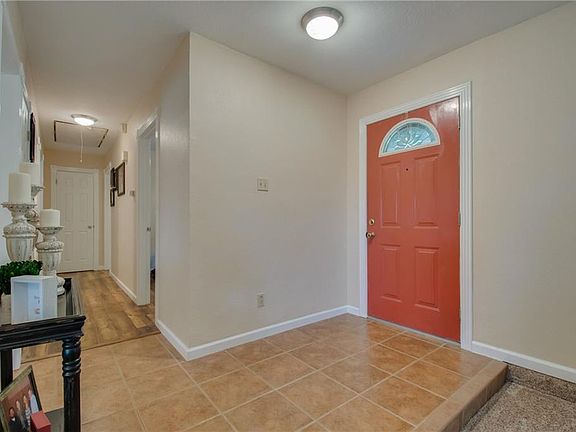 4th image of 1802 Crystal Springs Dr