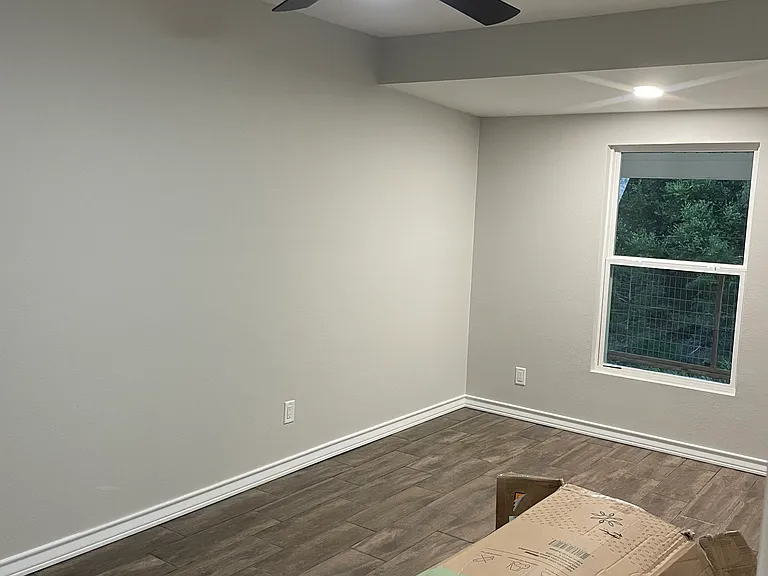 130 Creekview Dr — Photo 8