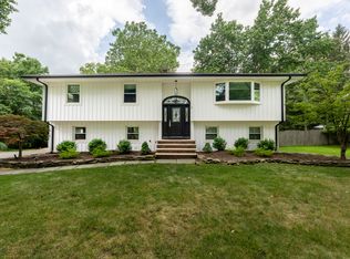 3 Antrim Dr, Westwood, NJ 07675