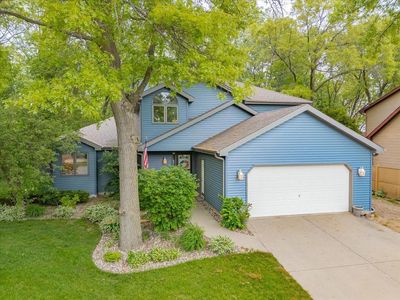 717 Pleasant Oak Drive, Oregon, WI, 53575
