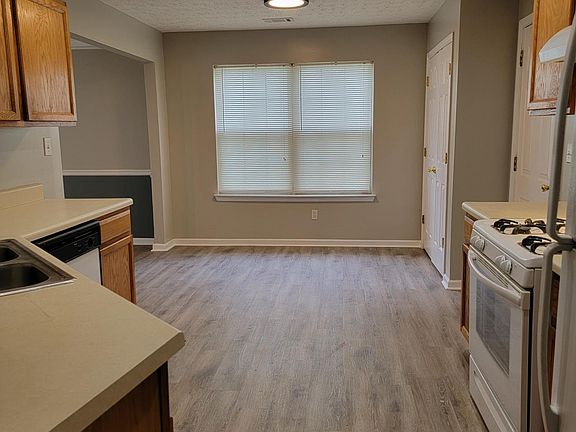 5th image of 1170 Eatonton Way