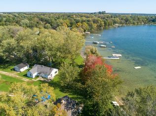 37933 N Silverdale Rd, Oconomowoc, WI 53066