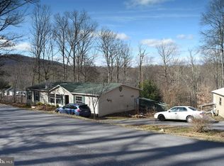 2332 Fulton Rd, Hedgesville, WV 25427