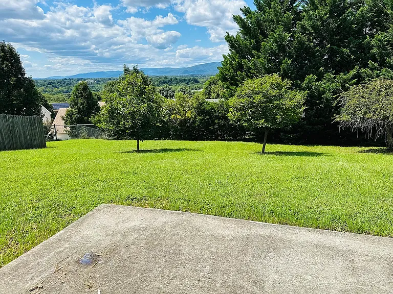 4826 Golfview Dr NE — Photo 20