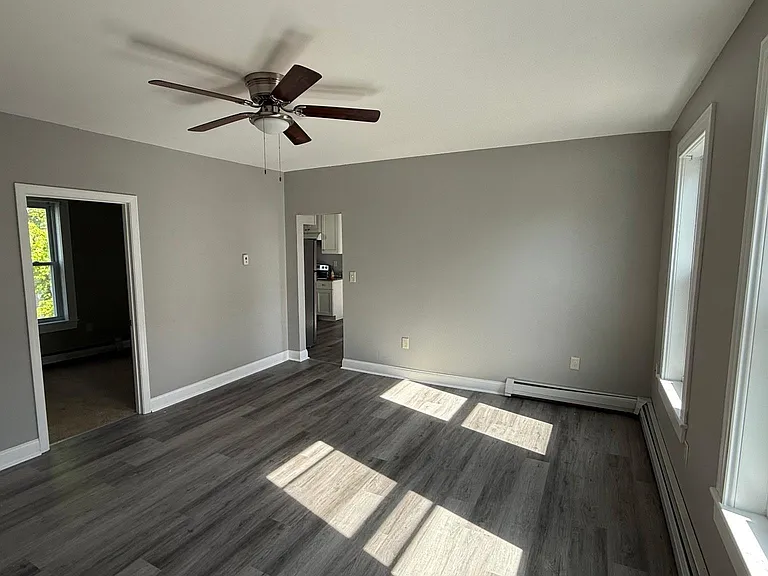 152 Pearl St #2 — Photo 13