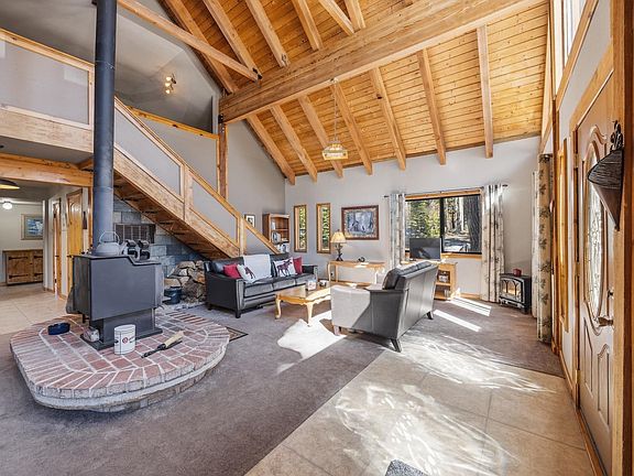 4th image of 21146 Donner Pass Rd