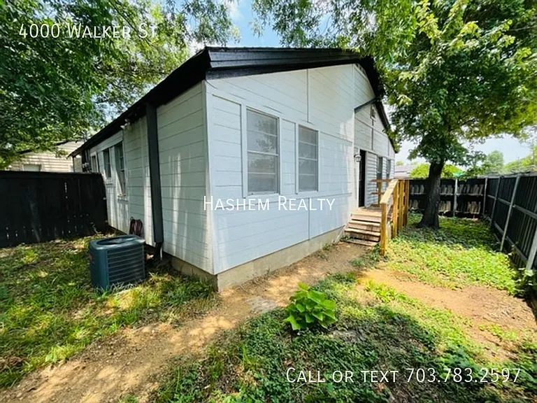 4000 Walker St — Photo 8