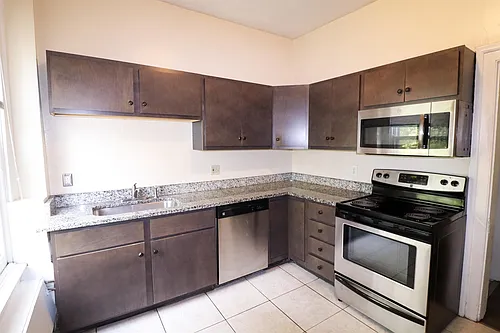 2615 Eden Avenue Photo 1