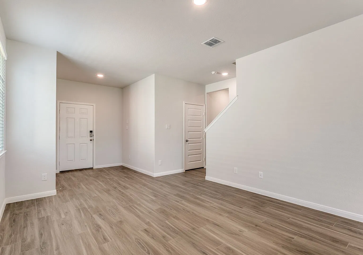Spacious 4-Bedroom New Construction In Timber Creek — Photo 3