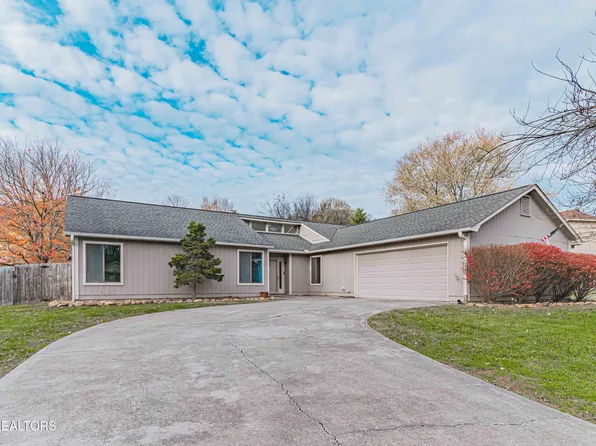 1523 Fox Meadow Cir, Knoxville, TN 37923