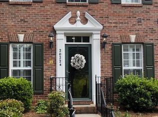 20224 Amy Lee Dr, Cornelius, NC 28031