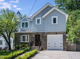 26 Edgewood Ter, Millburn, NJ 07041