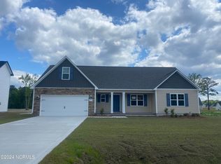 804 E Warner Ct, Hubert, NC 28539