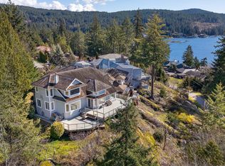 9219 Regal Rd, Sunshine Coast, BC V0N1Y2