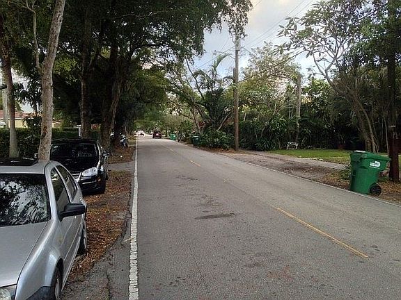 2nd image of 414 Mendoza Ave