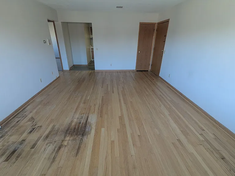 909 S Brooks St #6 — Photo 15
