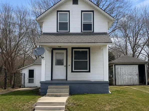 712 E Shawnee St, Freeport, IL 61032
