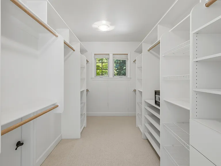 227 NW Seblar Dr — Photo 20