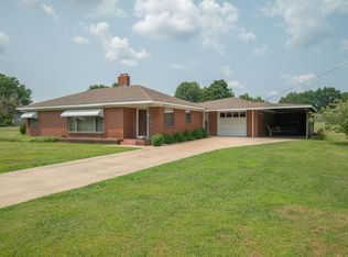 600 W County St, Monett, MO 65708