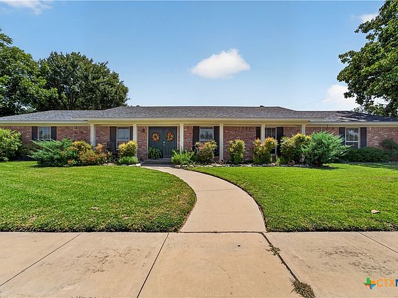 2nd image of 602 Lydia Dr
