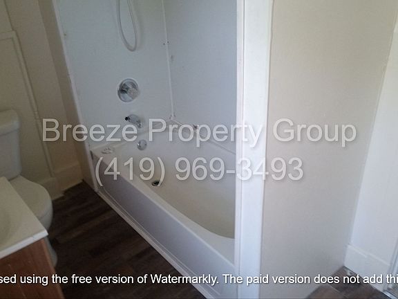 5th image of 291-295 E Broadway St #291