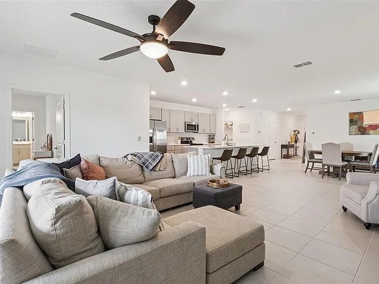 1099 Calico Pointe Cir — Photo 11
