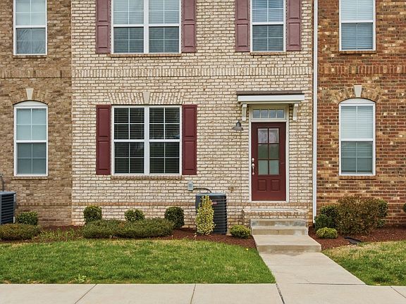 3rd image of 204 Kinsale Dr