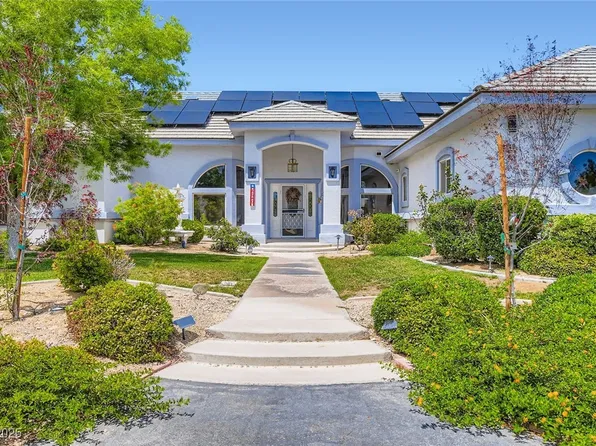 8640 Horse Dr, Las Vegas, NV 89143